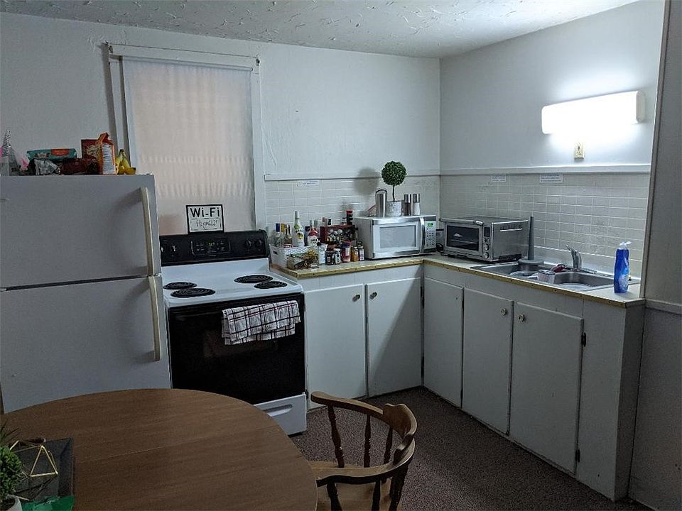 122 Water St, Edinboro, PA 16412 Zillow