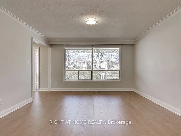 2126 Varency Dr — Photo 5