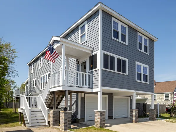 67 Newport Rd, Hull, MA 02045