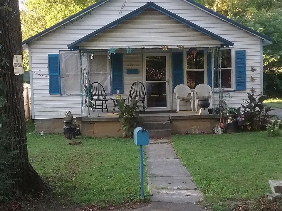 2nd image of 280 E Bledsoe St