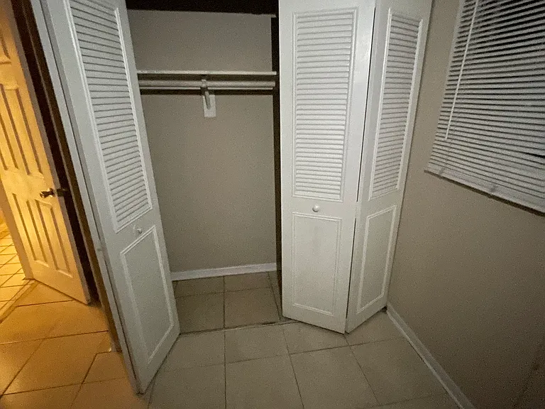1517 Jupiter Ave — Photo 15