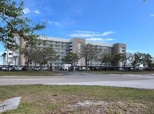 300 S Sykes Creek Pkwy APT 206, Merritt Island, FL 32952