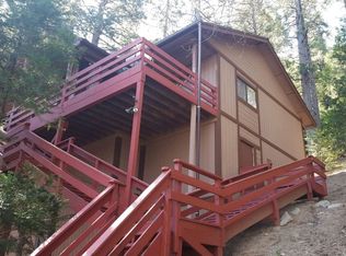 24233 Bernard Dr, Crestline, CA 92325