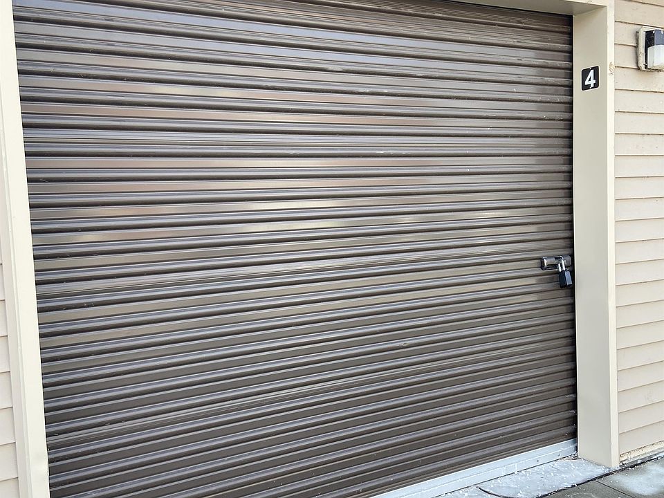 1st image of 413 Saint John St #4