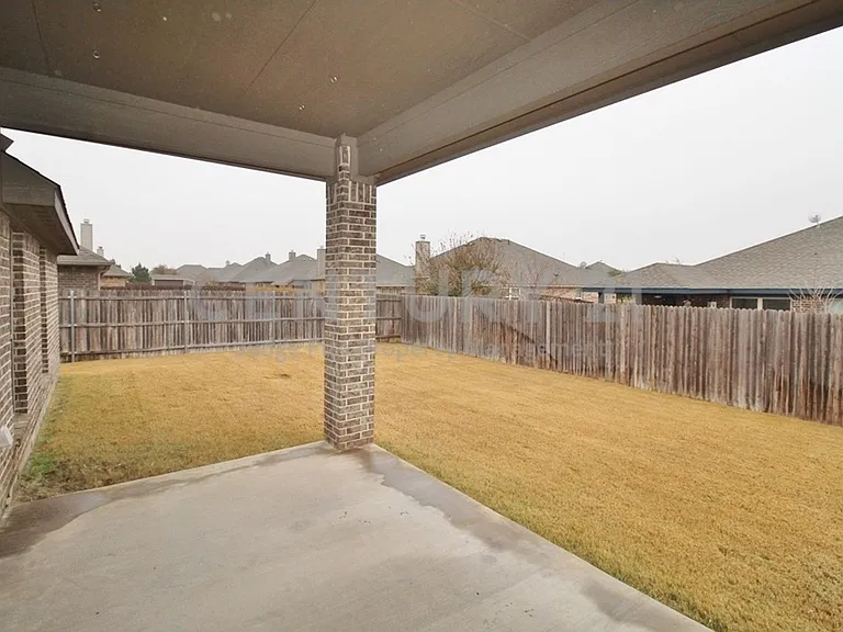 122 Sierra Dr — Photo 24