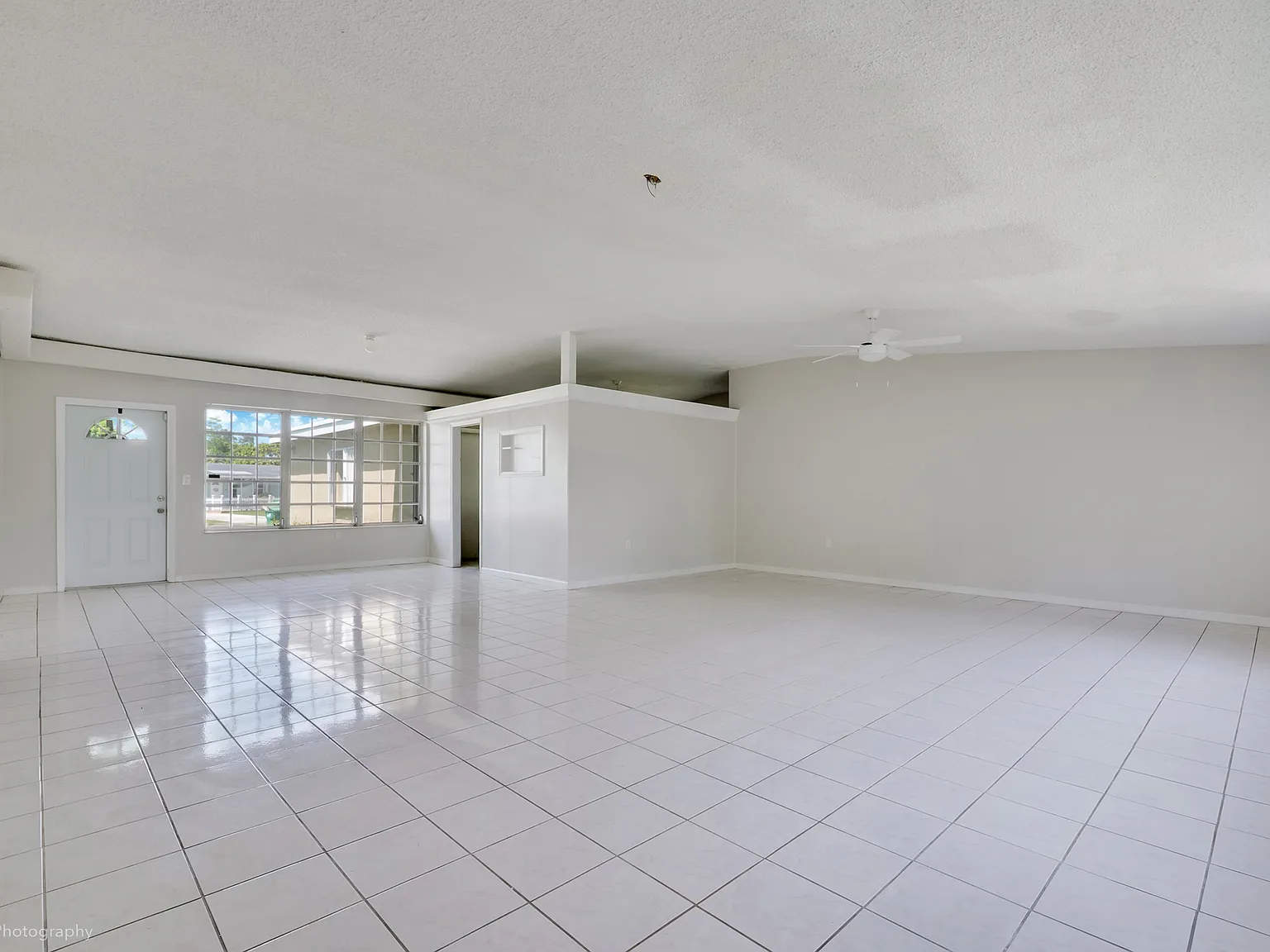 3 bed, 2138 sqft, $3,700 — Photo 2