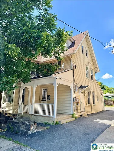 229 E Union Blvd Photo 1