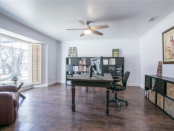 4th image of 13525 Sprucewood Dr
