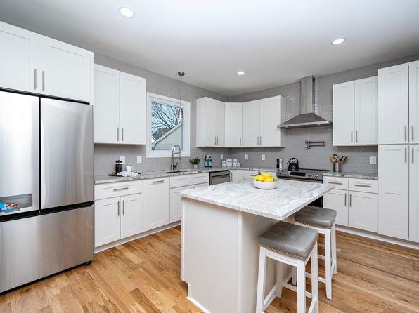 110 Ethans Glen Ct, Cary, NC 27513