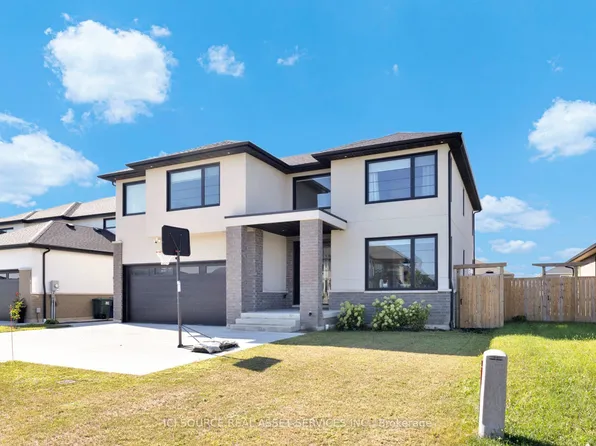 155 Whelan Dr, Amherstburg, ON N9V 0G7