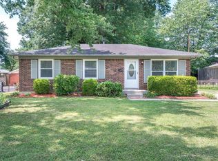 4818 Forest Park Dr, Louisville, KY 40219