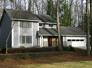 245 Fall Creek Trce, Roswell, GA 30076