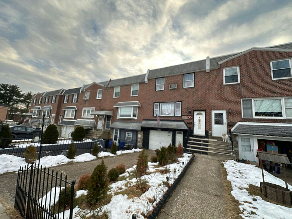 2nd image of 3628 Newberry Rd