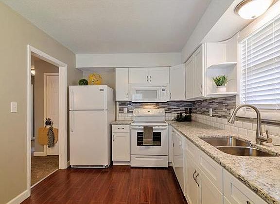 2nd image of 9005 W 85th St