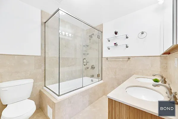 Sold by Bond New York | media 4