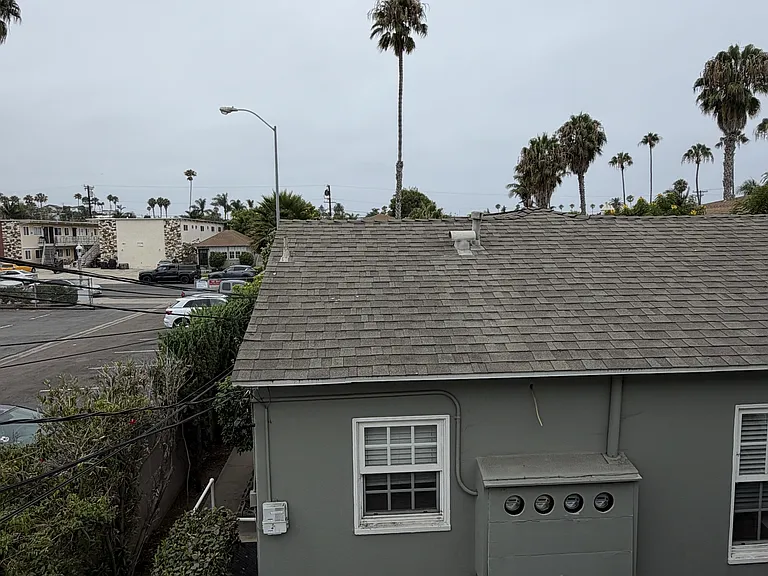 4870 Niagara Ave — Photo 16