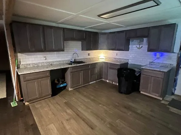 7433 Hillsboro House Springs Rd, Cedar Hill, MO 63016