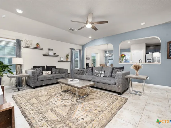 2260 Hawk Dr, New Braunfels, TX 78130