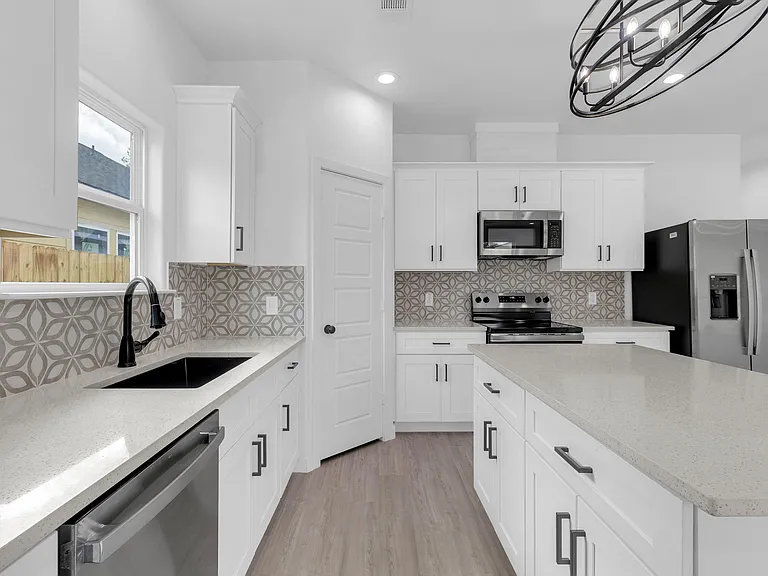 Unit A Large Kitchen