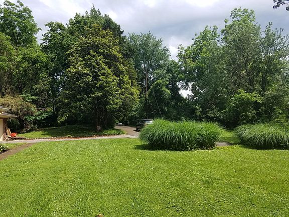Front yard view of the street.