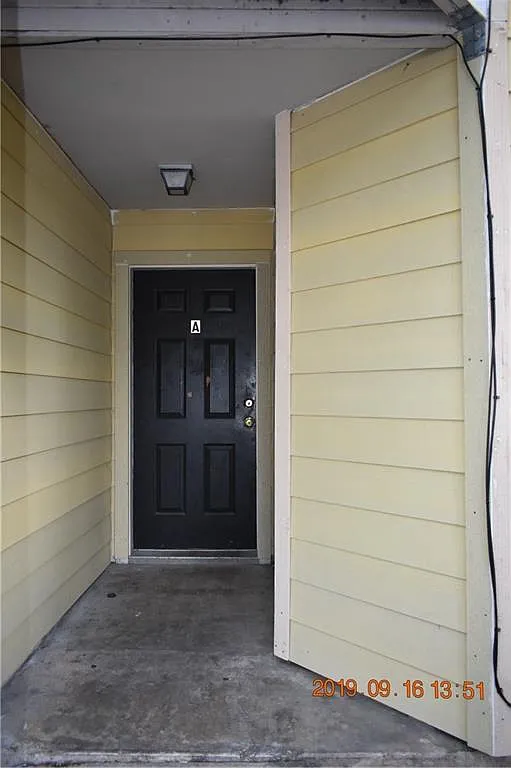 2 bed, 977 sqft, $850 — Photo 2