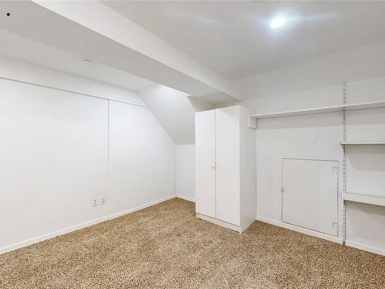 12250 Cherry St — Photo 16