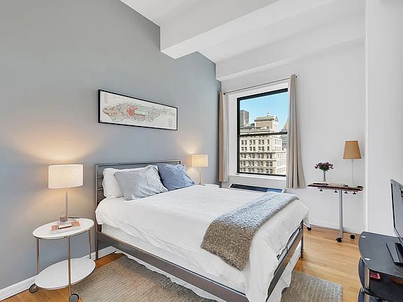 5th image of 99 John St APT 2101