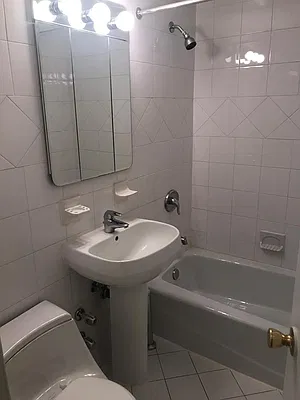 Rented by Hampshire Assets LLC | media 7