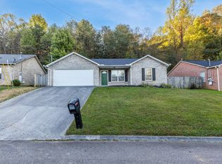 1882 Explorer Ln, Knoxville, TN 37912