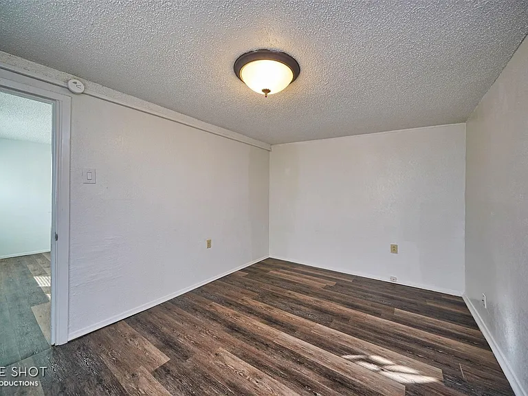 1234 S Crockett Dr — Photo 20
