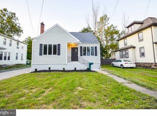 327 W Evesham Ave, Magnolia, NJ 08049