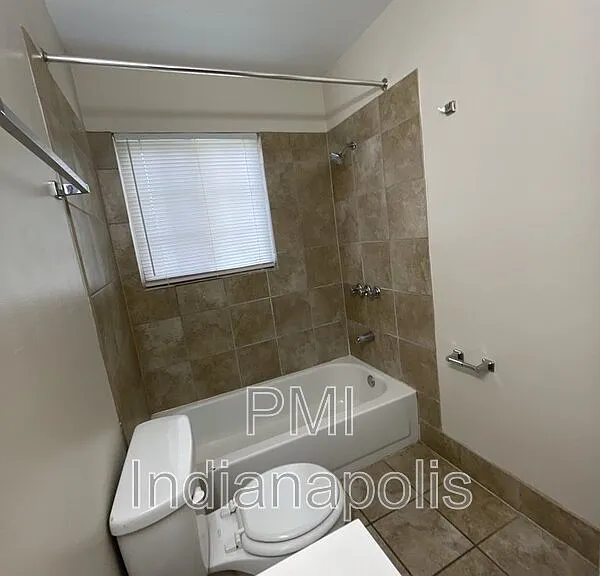 6242 Eastridge Dr #202 — Photo 3