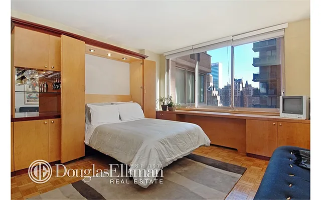 Rented by Douglas Elliman | media 32