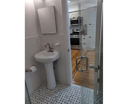 Rented by Block & Lot Real Estate | media 47