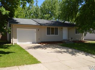 5200 E 16th St, Sioux Falls, SD 57110