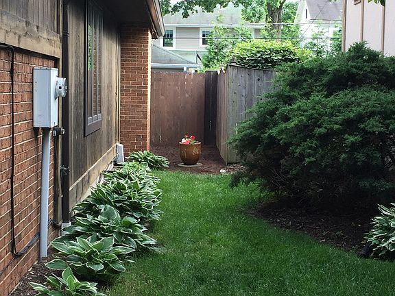 5th image of 226 Aberdeen Ave