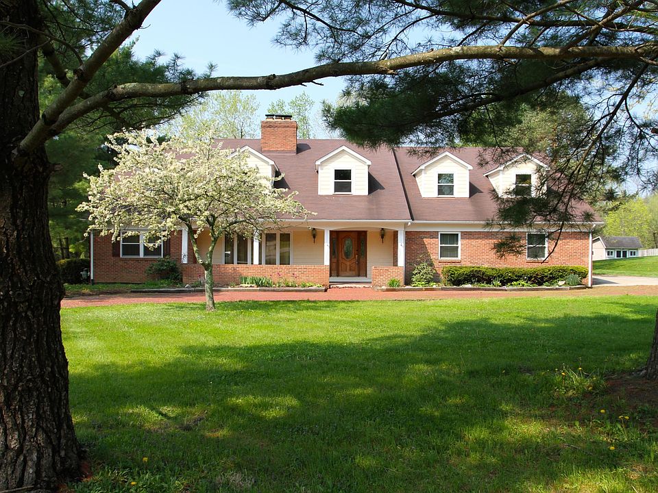1st image of 13841 Carriage Ln