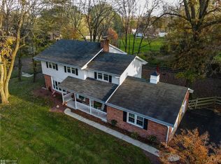 3656 Oakhurst Dr, Center Valley, PA 18034