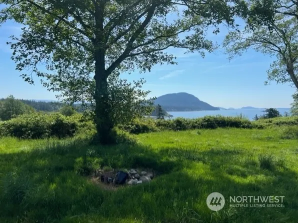 4227 Skallaham Drive, Lummi Island, WA 98262