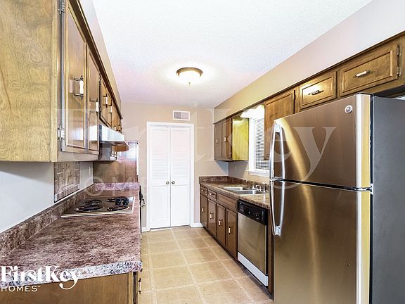 5th image of 8093 Cinders Rd