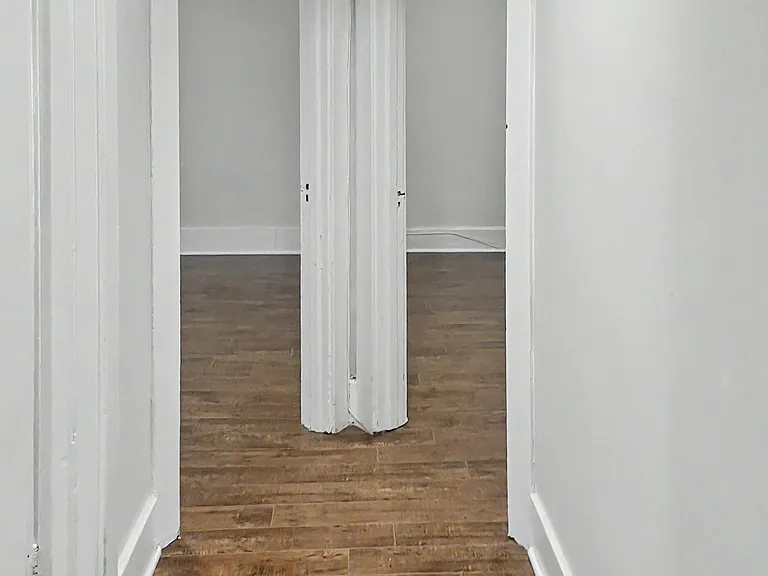 346 5th Ave #1 — Photo 6