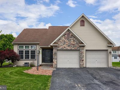 23 Township Line Dr, Fredericksburg, PA, 17026