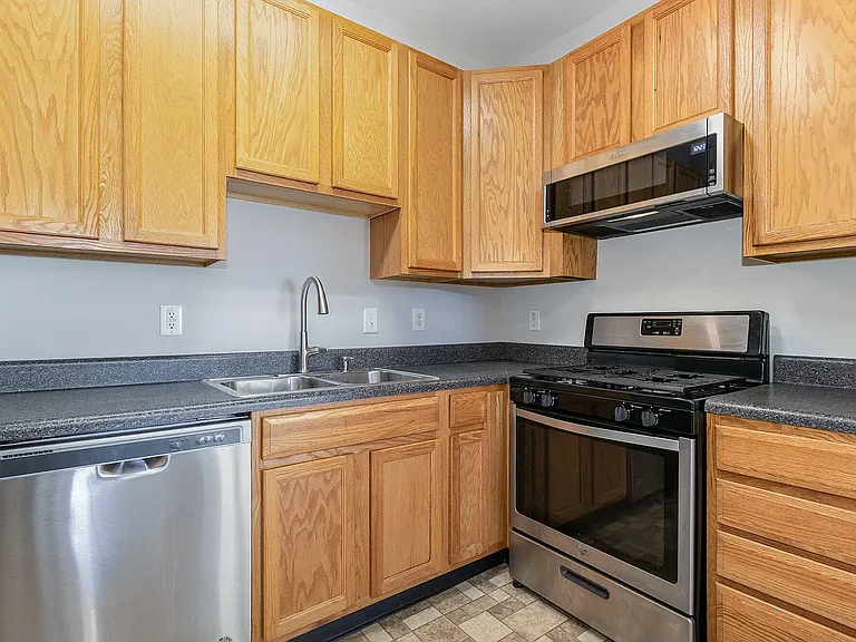 1211 Canyon Rock Ct #103 — Photo 13