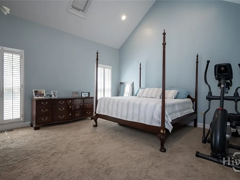 1040 Saint Andrews Dr — Photo 7