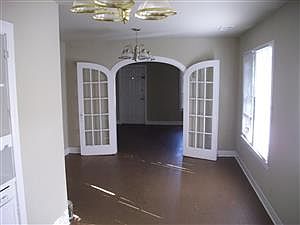 1st image of 4911 Belmont Ave