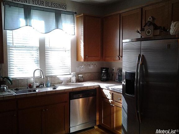 4th image of 659 Woodard Dr