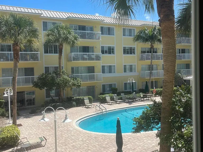1515 E Broward Blvd #221 — Photo 20
