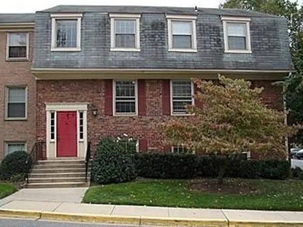 6002 Westchester Park Dr #1, College Park, MD 20740