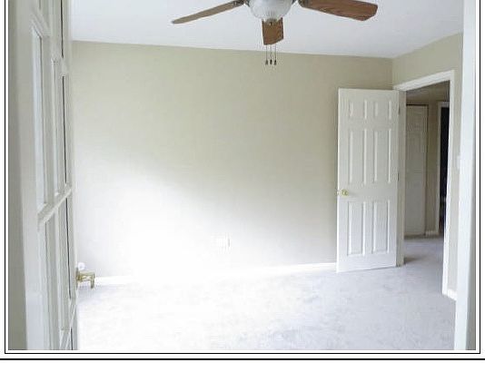 Bedroom/Den