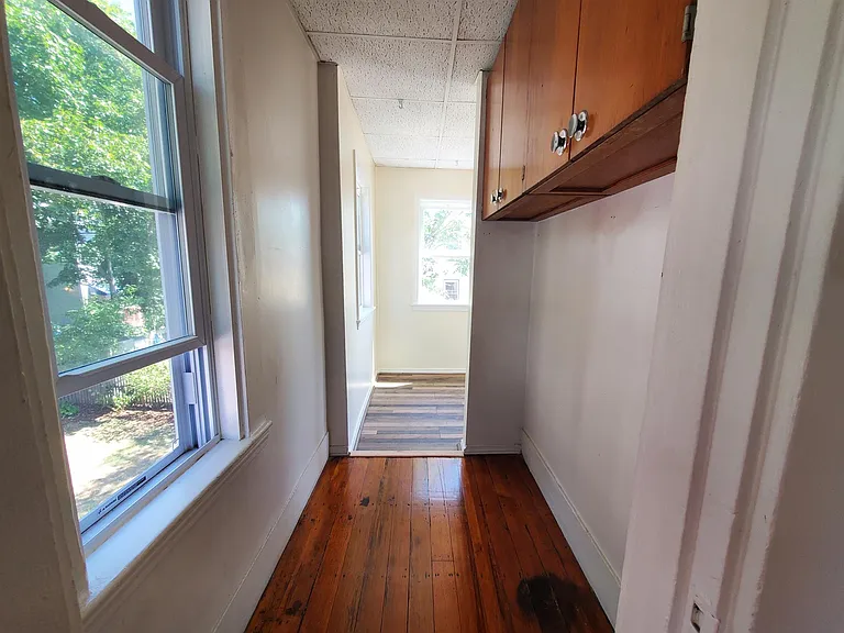 28 Claremon St #3 — Photo 7